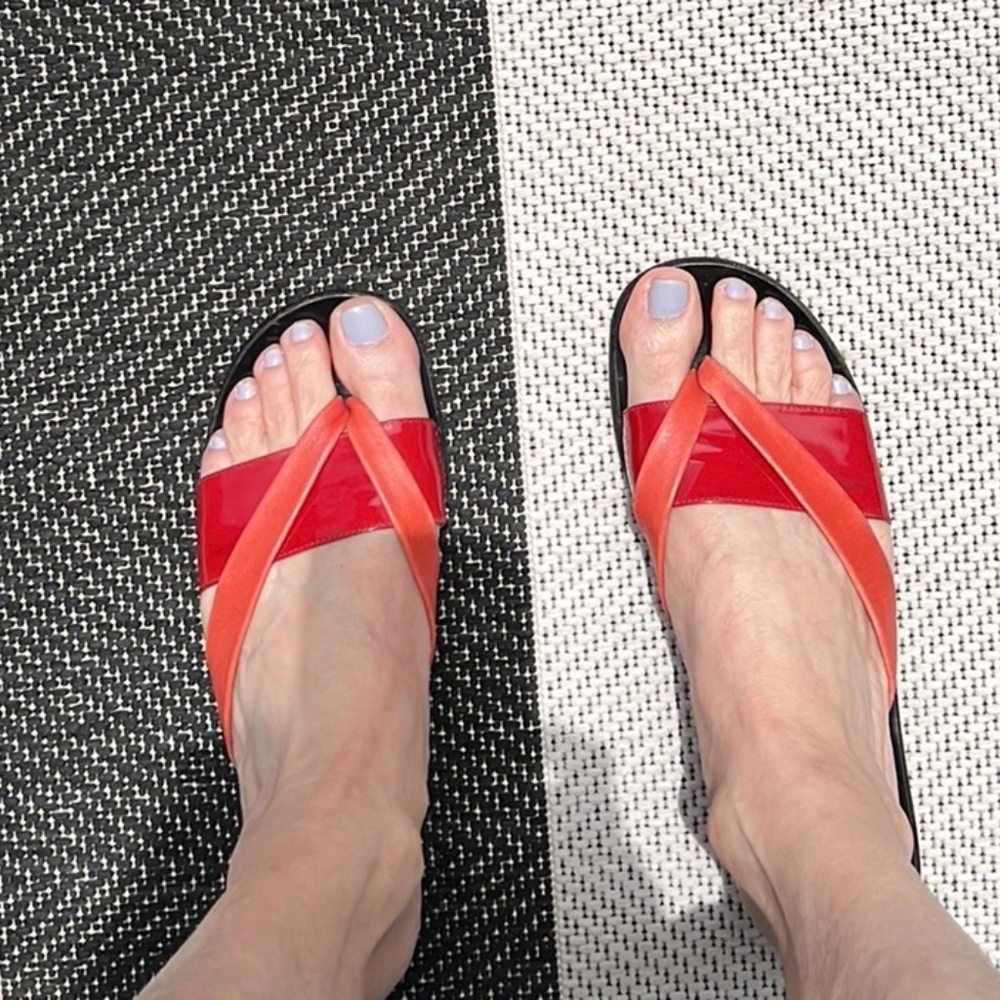 Yves Saint Laurent Red and Black Platform Sandal Thong